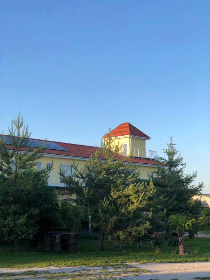 Holiday Centrum Жатец Экстерьер фото